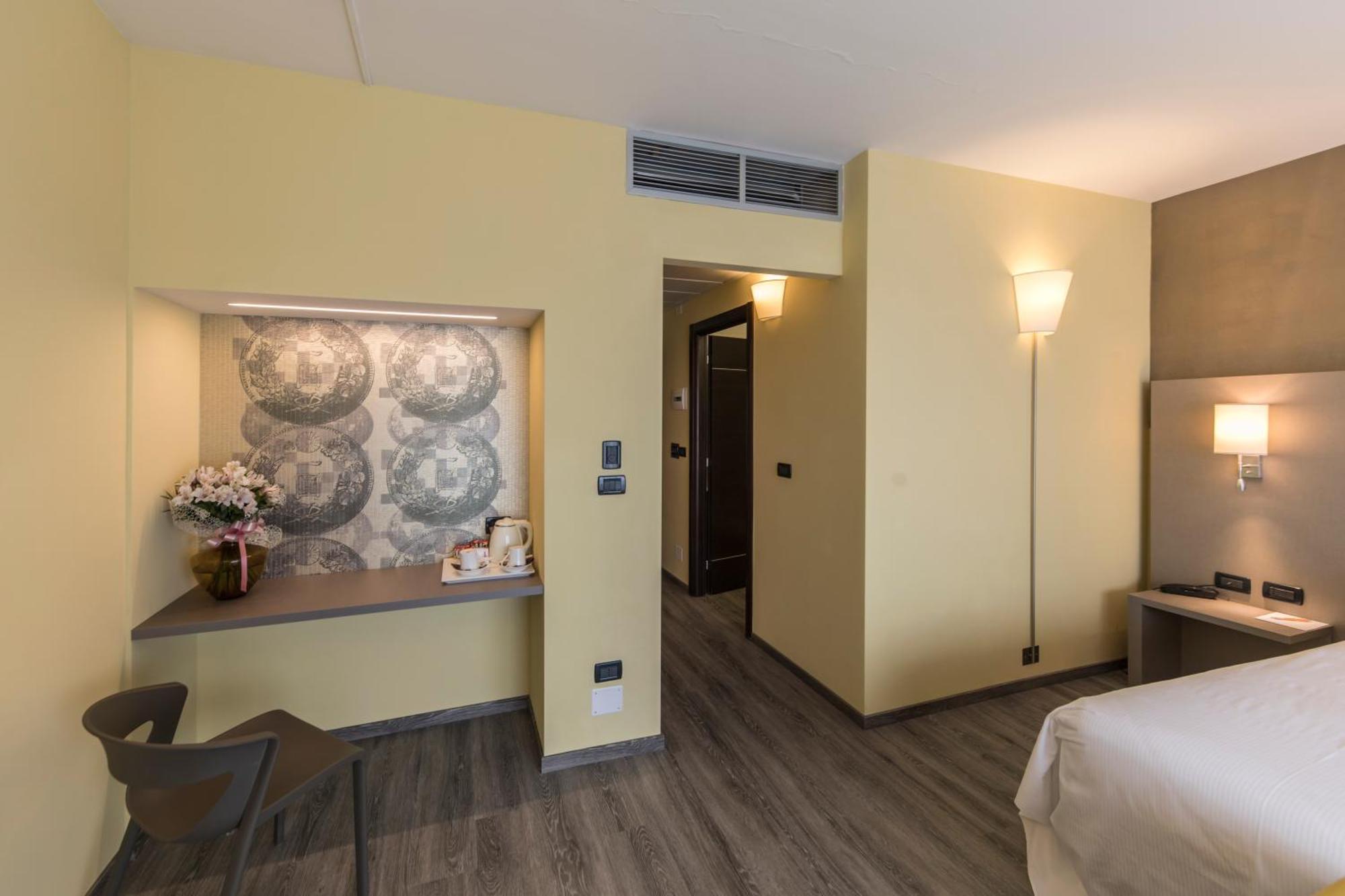 Hotel Donatello Imola Exterior photo