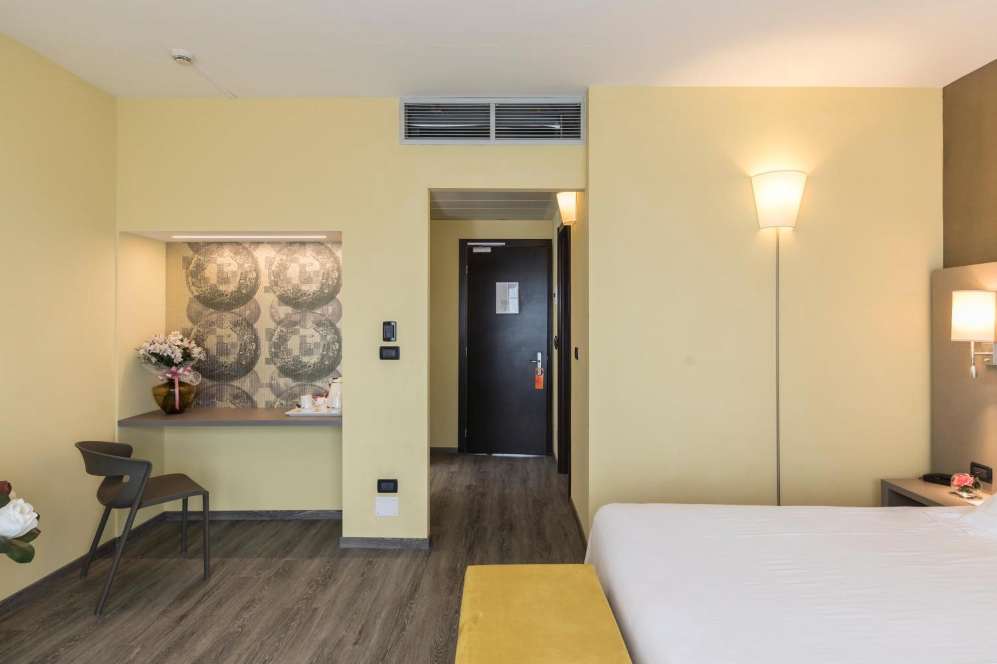 Hotel Donatello Imola Exterior photo