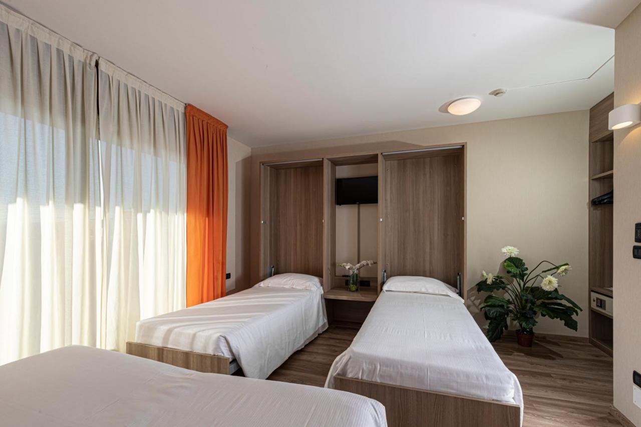 Hotel Donatello Imola Exterior photo